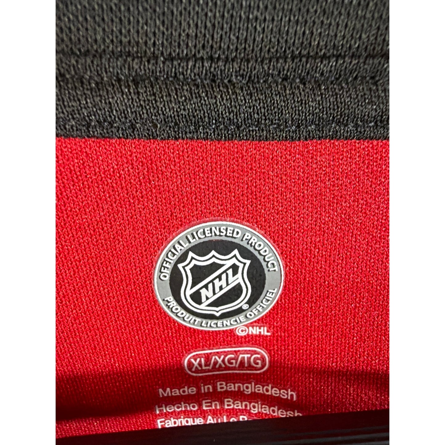 NHL Detroit Red Wings Long Sleeve Jersey Shirt Size XL Red White Black Hockey Fan